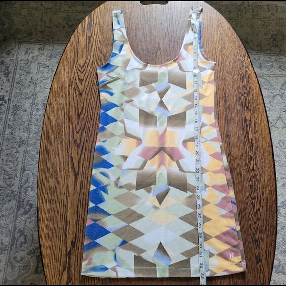 Hurley Geometric bodycon tank dress size small - Picture 5 of 5
